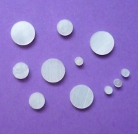 White Mother of Pearl Dots/Small 1.5 mm